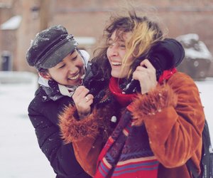 Du und deine BFF seid euch gar nicht ähnlich? Was „gegensätzliche“ Freundschaften so stark macht