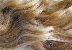 Weiß blonde haare