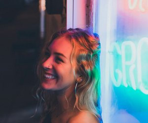Parfum-Therapie: 6 magische Düfte, die dich emotional heilen & stärken