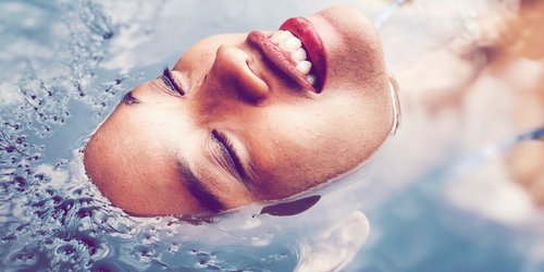 Laut Stiftung Warentest „sehr gut“: Diese beliebte Neutrogena-Creme spendet am besten Feuchtigkeit 