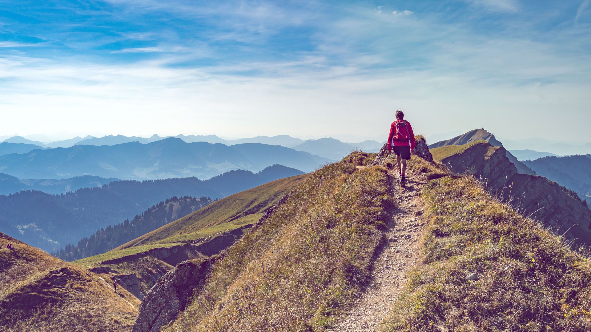 5-Gr-nde-warum-sich-ein-Urlaub-in-Tirol-sowohl-im-Sommer-als-auch-im-Winter-lohnt-