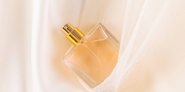 Kostbare Eleganz: Das blumig-pudrige Parfum, das alle Herzen gewinnt