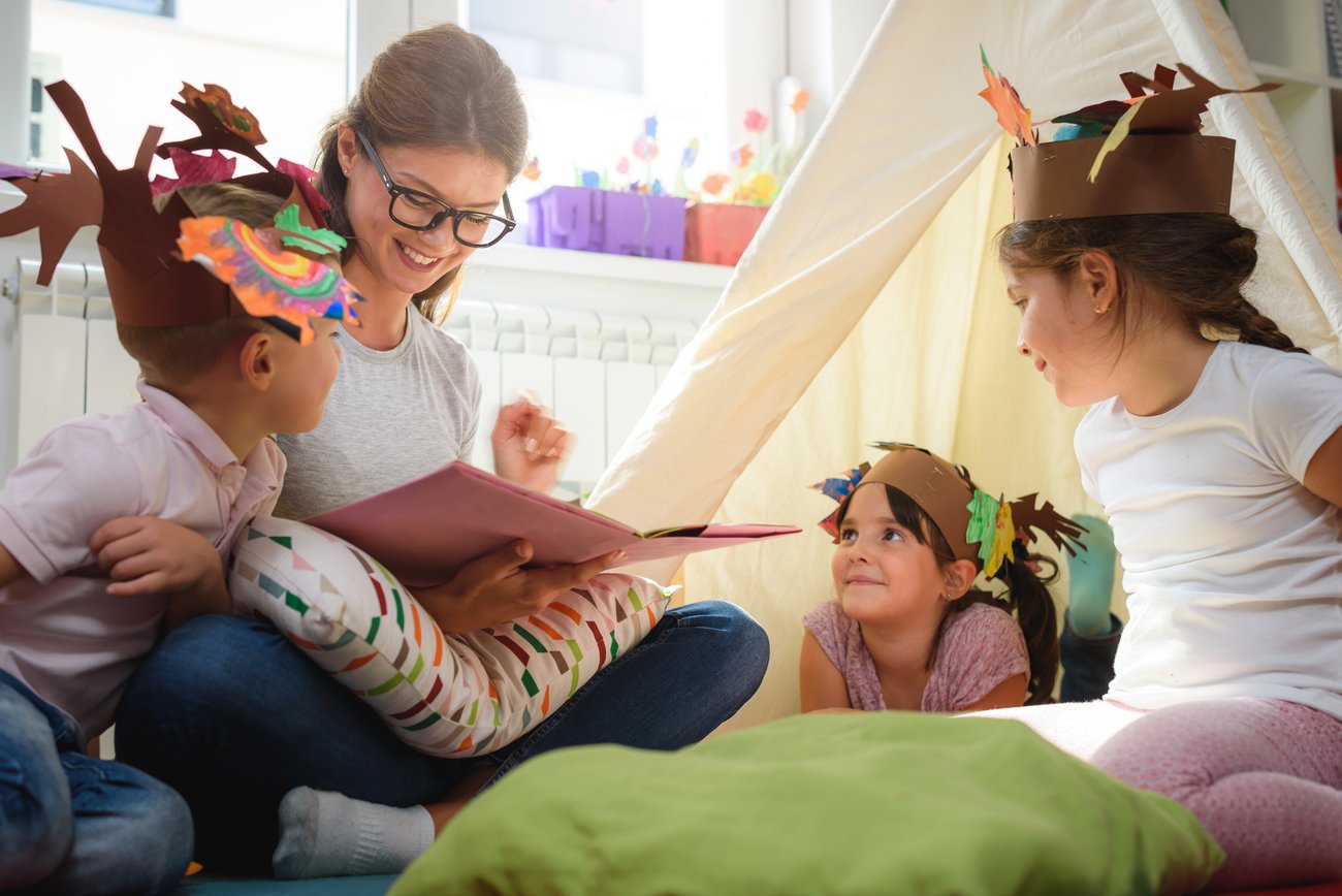 Wie Wird Man Eine Tagesmutter Mit Kindern arbeiten: Wie wird man Tagesmutter? | desired.de