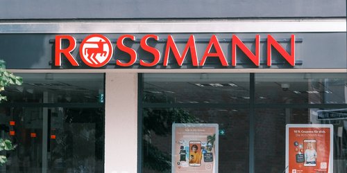 Entdecke bei Rossmann diese stylische schwarze Akku-Tischleuchte für gemütliche Stimmung