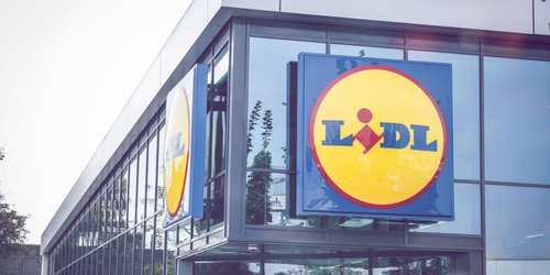 Dieser Thermo-Steppmantel von Lidl hält dich auch bei Minusgraden richtig warm – für 35 Euro!