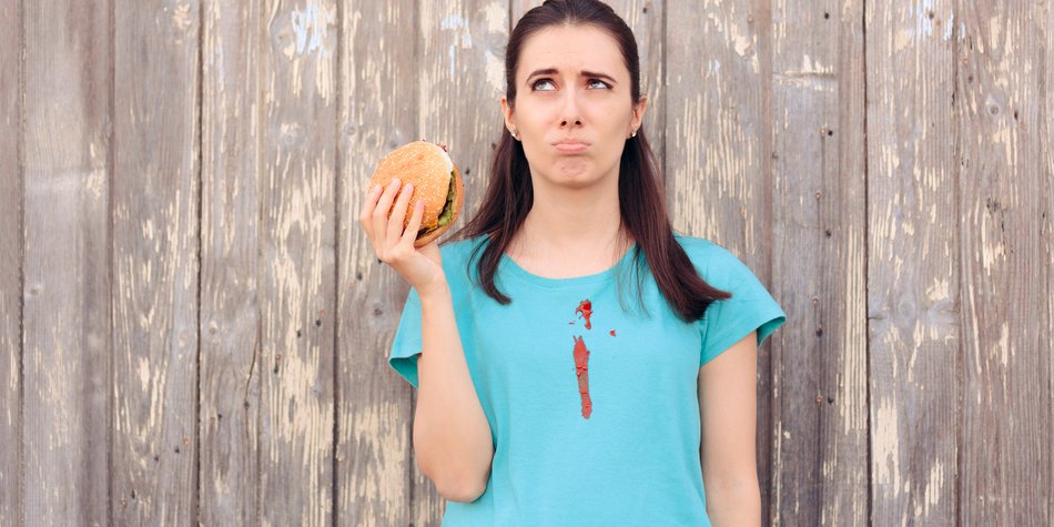Ketchup-Flecken entfernen: So wirst du sie los