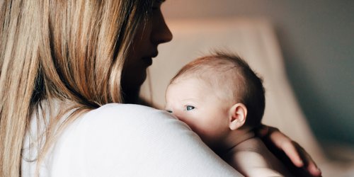 10 Erziehungsmethoden von unseren Eltern, die früher völlig normal waren (aber heute undenkbar sind)