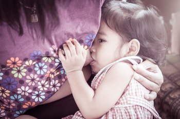 Muss ein Kind mit 2 Jahren abgestillt werden? Muss ein Kind mit 2 Jahren abgestillt werden?