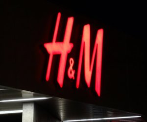 Kuschelig: Dieser winterliche Strick-Cardigan von H&M würde Hermine Granger richtig gut stehen