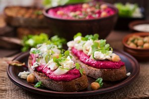 Rote Beete-Hummus Rote Beete-Hummus