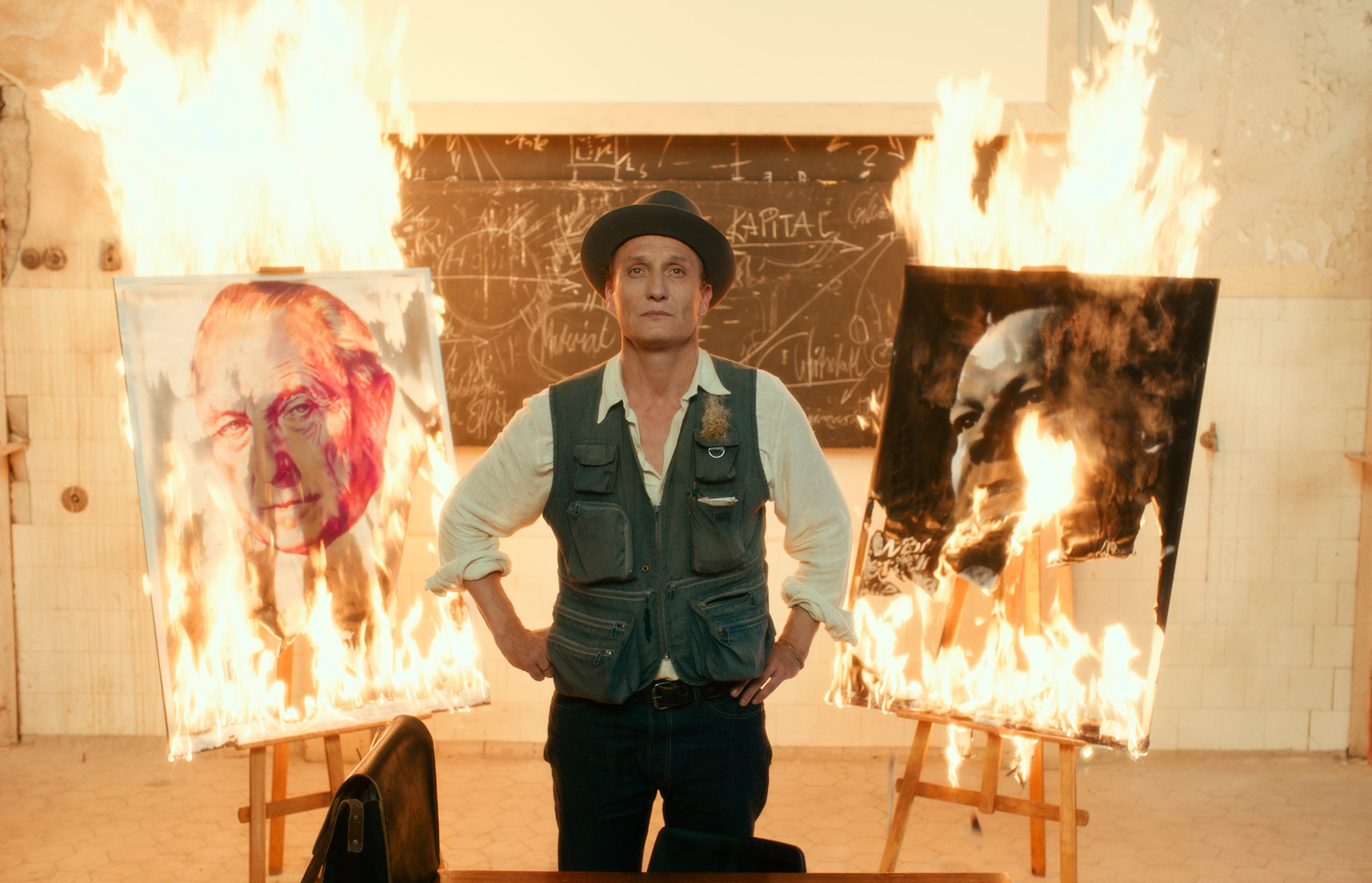 Werk ohne Autor Oliver Masucci Werk ohne Autor Oliver Masucci