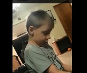 Viral Video zeigt kleinen Mann mit ganz großem Problem