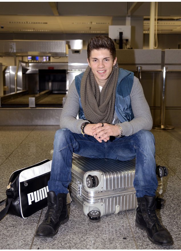 Joey Heindle am Flughafen Joey Heindle am Flughafen