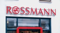 Trendy Herbst-Make-up: Bei Rossmann bekommt du diesen schimmernden Highlighter für nur 4 Euro