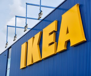 Unverzichtbar im Bad: Der fliederfarbene Ikea-Seifenspender für nur 6 Euro