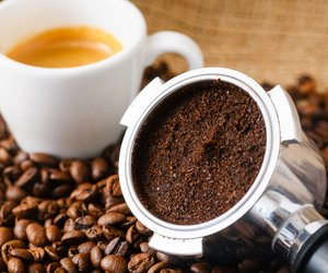 Nachhaltig leben mit Kaffeesatz: Clevere Haushaltstipps für Kaffeeliebhaber