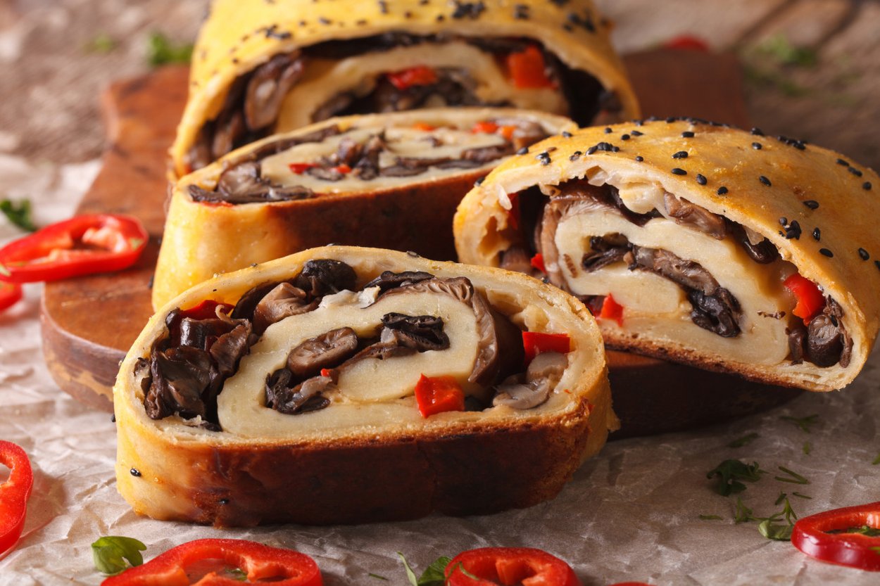 Low Carb Pizzarolle - lecker Low Carb Pizzarolle - lecker