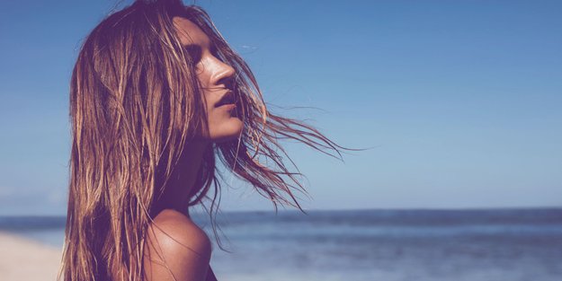 Flirt-Garantie: 6 heiße Düfte, die dich im Sommer besonders verführerisch machen