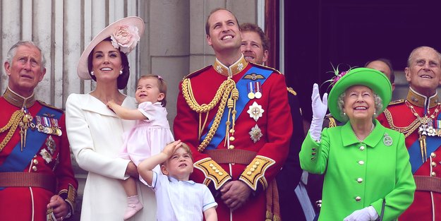 10 merkwürdige Regeln für die Mitglieder der Royal Family