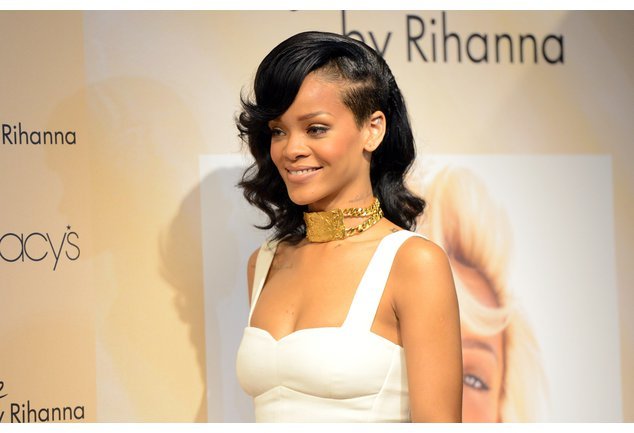 Rihanna strahlt Rihanna strahlt