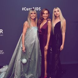 GNTM: Mit diesen Kandidatinnen war Heidi auf der AmfAR-Gala!