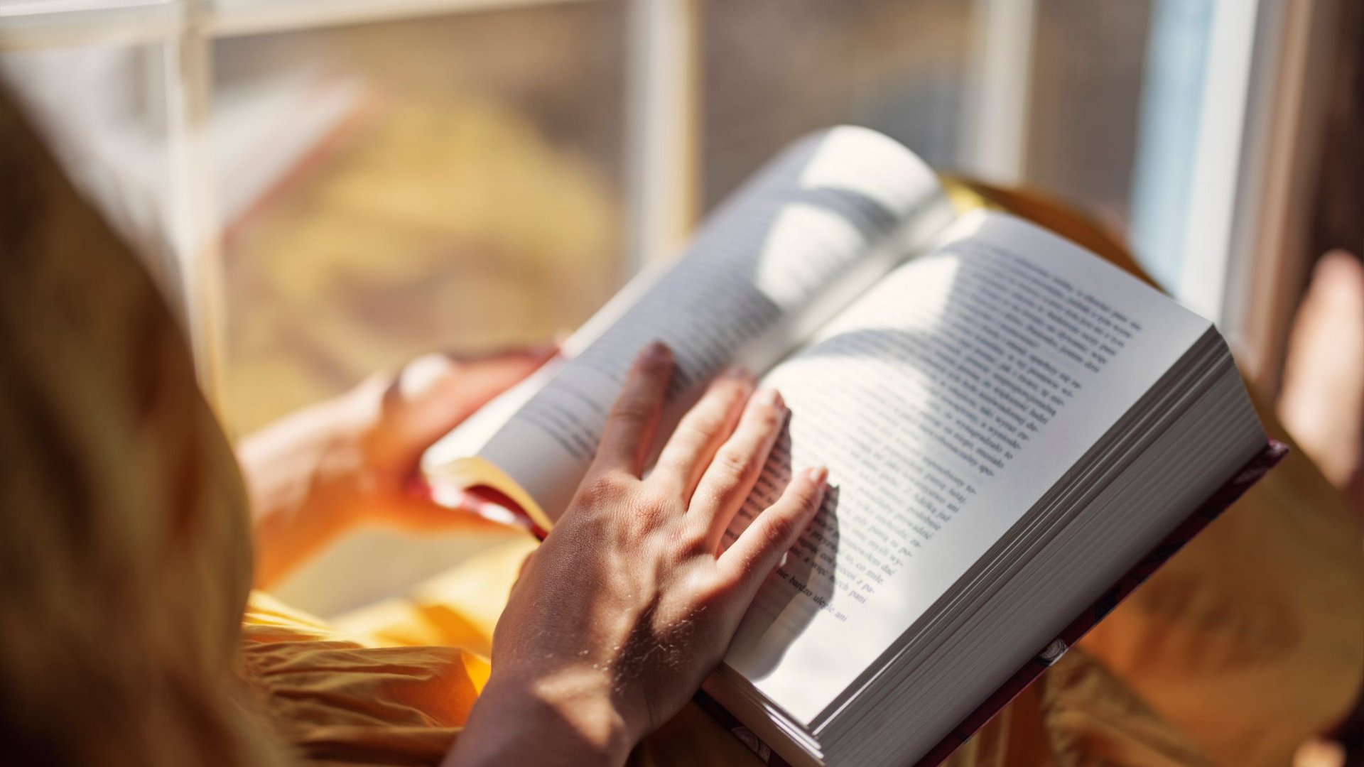 Diese-Romantasy-Romane-musst-du-lesen-wenn-du-Powerless-von-Lauren-Roberts-vermisst-