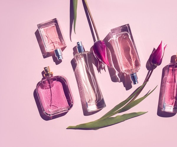 Dieses Geschirr von H&M Home sieht edel und modern aus ohne viel zu