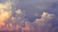 Wolken-Tattoos: Bedeutung und Vorlagen zur Inspiration