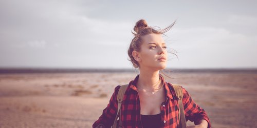 Trendfrisur 2021: Der Gloss-Bun erobert die Haarwelt!