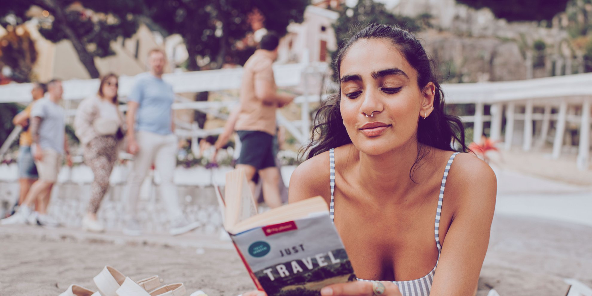 5 Tipps, mit denen du bei Solo-Reisen Geld sparst – laut Expertin