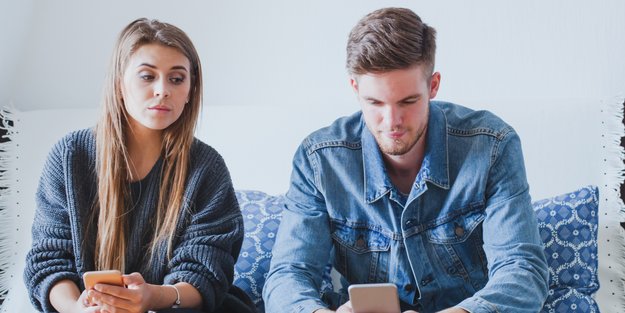 Tricks, mit denen Männer ihre Affäre vertuschen