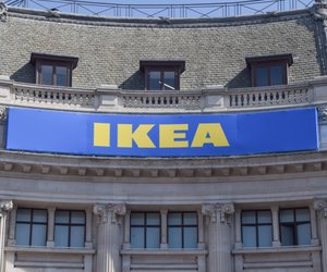 Dieser minimalistische Übertopf von Ikea bringt stilvolle Akzente auf deinen Balkon