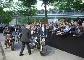 Orlando Bloom erscheint zur Filmpremiere von Hamburg Orlando Bloom erscheint zur Filmpremiere von Hamburg