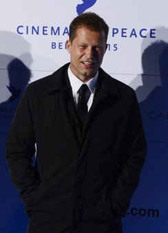 Til Schweiger irritiert seine Fans Til Schweiger irritiert seine Fans