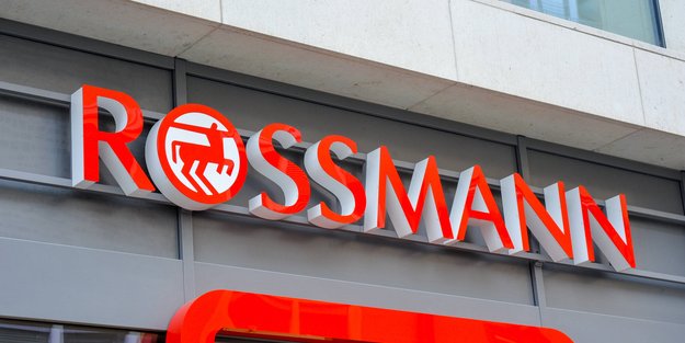 Schluss mit Gerüchen: Das günstige Schuh- und Fußdeo von Rossmann überzeugt