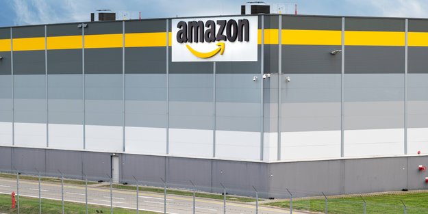 So gemütlich war dein Wohnzimmer noch nie – dank dieser Plüschkissen von Amazon