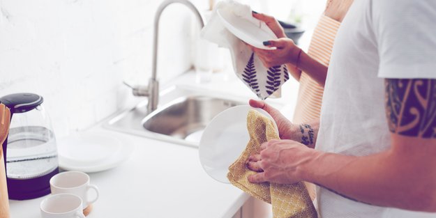 Hausarbeit als Paar: Wie fair ist eure Aufteilung?