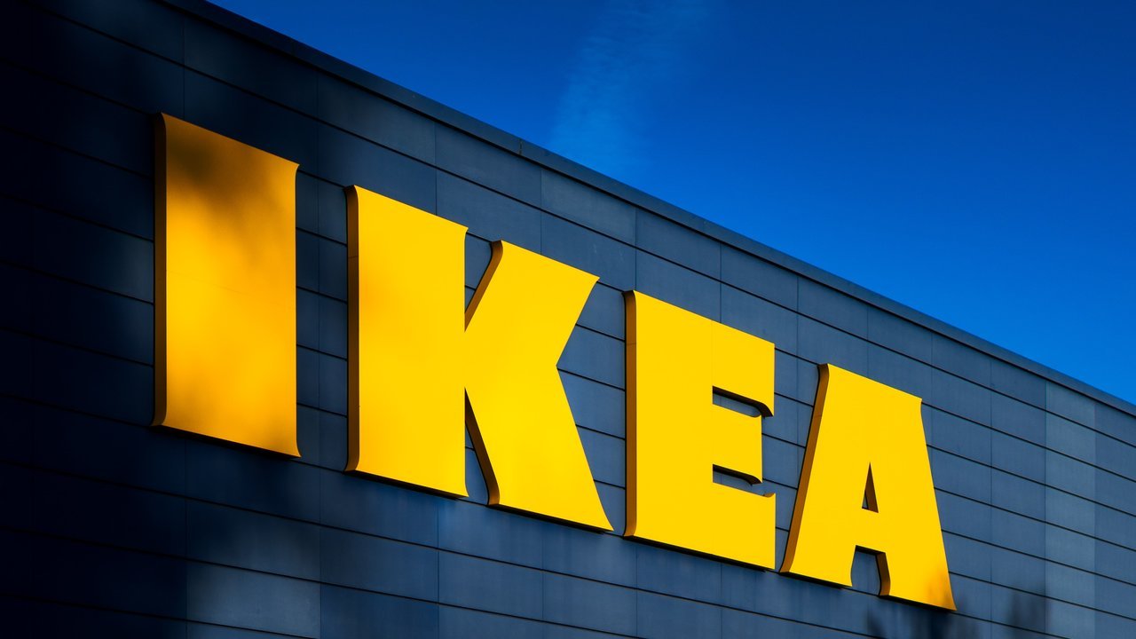 Diesen RattanSchreibtisch von Ikea schnappen sich alle für ihr Home Office