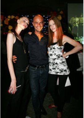 Peyman Amin von Germanys Next Topmodel und zwei Models Peyman Amin von Germanys Next Topmodel und zwei Models