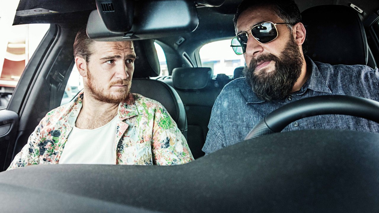 Eine Freundschaft, zwei Seiten: Vince (Lau) und Toni (Ramadan) blicken in eine ungewisse Zukunft.