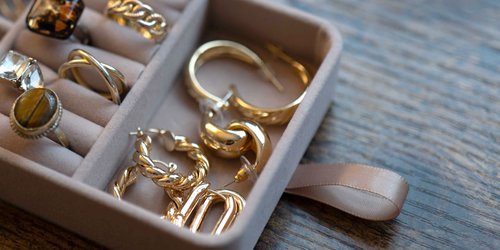 Dein neues Lieblingsstück wartet – Liebeskind-Schmuck jetzt günstiger shoppen