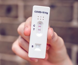 Warum stecken sich manche nicht an, obwohl jemand im Haushalt Corona-positiv ist?