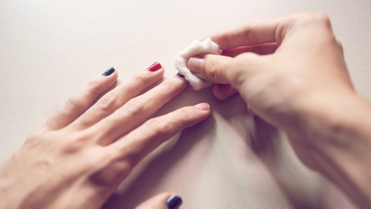 Nagellackentferner 