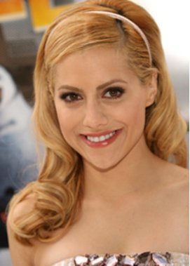 Brittany Murphy: Vater darf das Grab seiner Tochter nicht sehen Brittany Murphy: Vater darf das Grab seiner Tochter nicht sehen