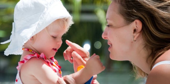Sonnencreme schützt Kinderhaut Sonnencreme schützt Kinderhaut
