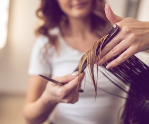 Psychologie&#x3A;&#x20;Darum&#x20;schneiden&#x20;dir&#x20;manche&#x20;Friseurinnen&#x20;mehr&#x20;Haare&#x20;ab,&#x20;als&#x20;du&#x20;willst