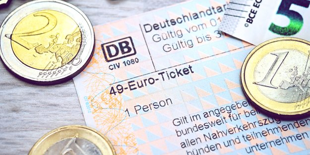 Neue Einigung: Für diese Personen wird das 49-Euro-Ticket günstiger