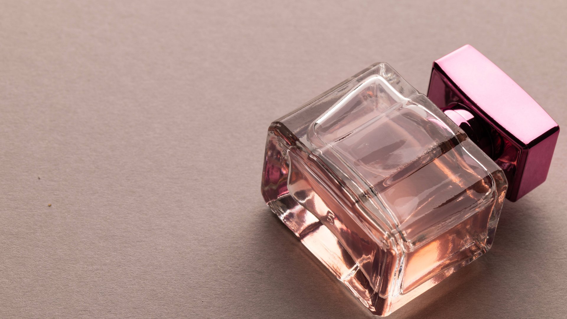 Grauer-November-Das-pudrig-s-e-Orangenbl-ten-Parfum-hebt-deine-Stimmung