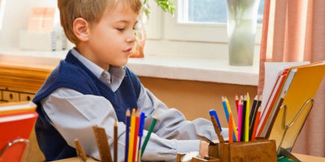 Sich zu konzentrieren fällt manchen Kindern schwer Sich zu konzentrieren fällt manchen Kindern schwer
