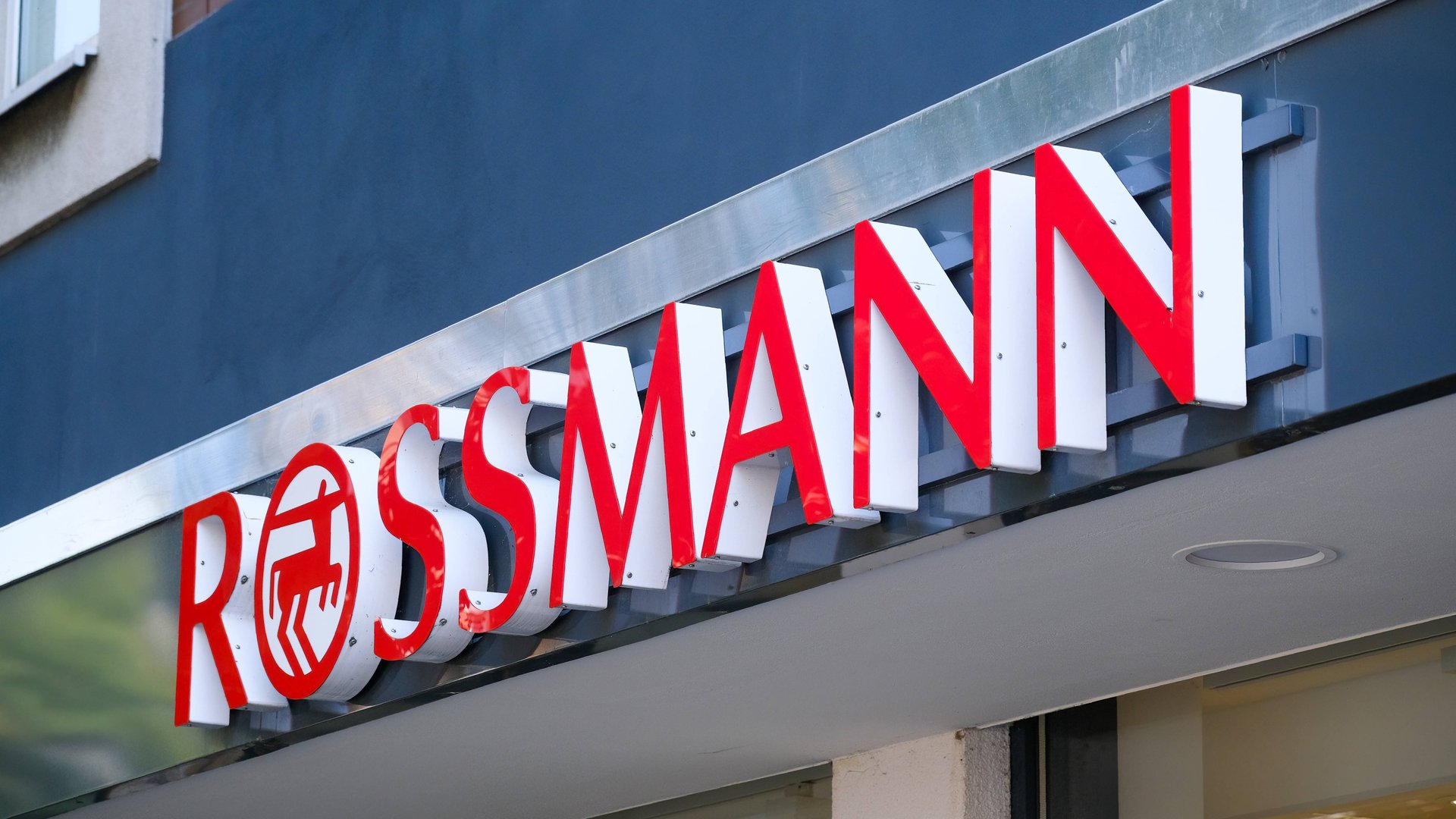 black-friday-2025-bei-rossmann-diese-beauty-schn-ppchen-erwarten-dich